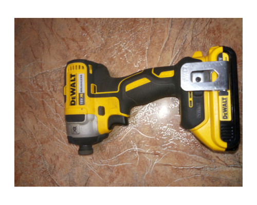 Аккумулятор (18 В; 2.0 А*ч; Li-Ion) DEWALT DCB 183