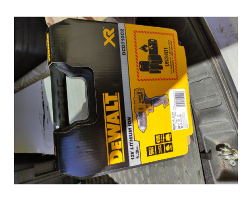 Аккумуляторная дрель-шуруповерт DEWALT DCD 710 C2