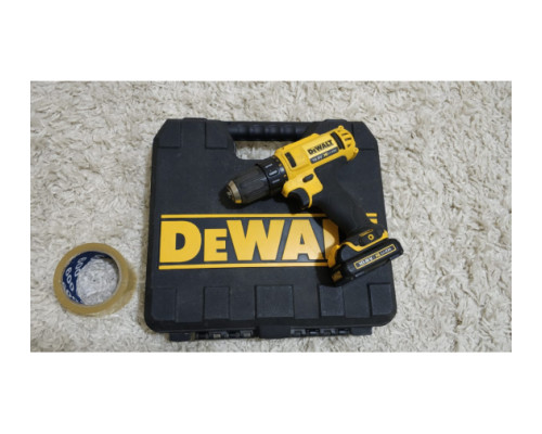 Аккумуляторная дрель-шуруповерт DEWALT DCD 710 C2