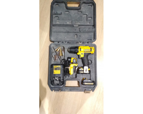 Аккумуляторная дрель-шуруповерт DEWALT DCD 710 C2