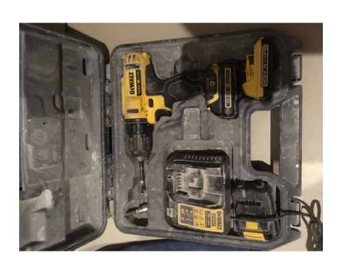 Аккумуляторная дрель-шуруповерт DEWALT DCD 710 C2