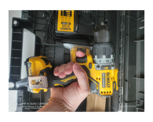 Бесщеточная ударная дрель-шуруповерт DEWALT 12 В XR DCD706D2-QW