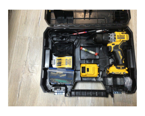 Бесщеточная ударная дрель-шуруповерт DEWALT 12 В XR DCD706D2-QW