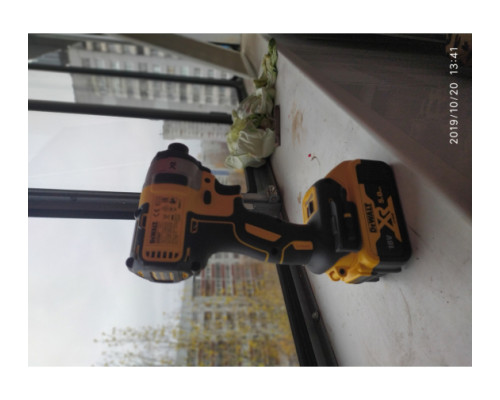 Бесщеточный импульсный шуруповерт DEWALT XR DCF887N