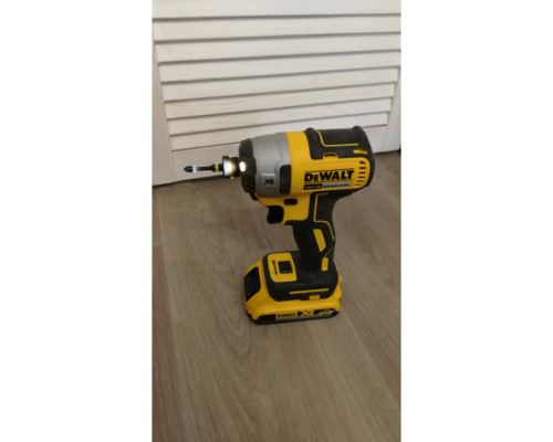 Бесщеточный импульсный шуруповерт DEWALT XR DCF887N