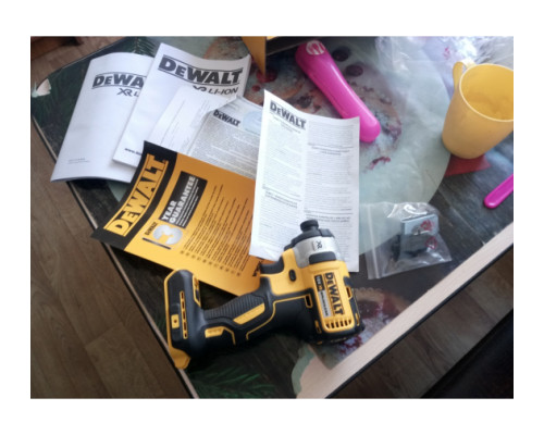 Бесщеточный импульсный шуруповерт DEWALT XR DCF887N