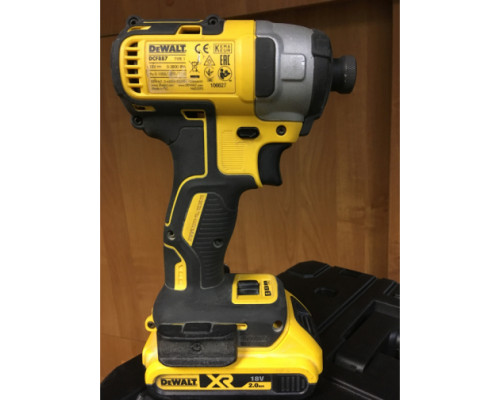 Бесщеточный импульсный шуруповерт DEWALT XR DCF887N