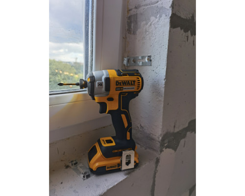 Бесщеточный импульсный шуруповерт DEWALT XR DCF887N