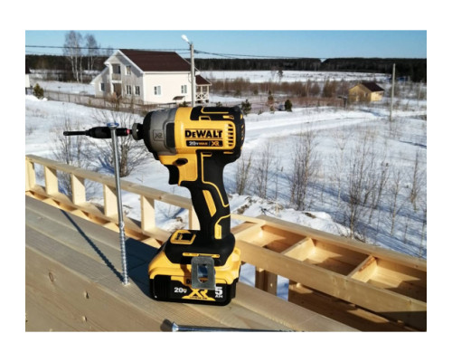 Бесщеточный импульсный шуруповерт DEWALT XR DCF887N