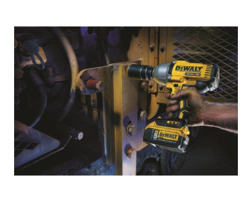 Импульсный гайковерт DEWALT DCF899N