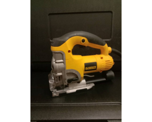 Лобзик DEWALT DW 331 K