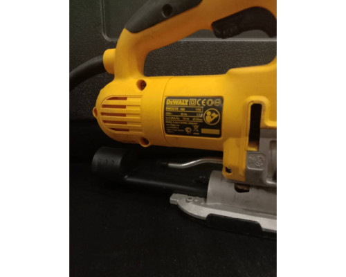 Лобзик DEWALT DW 331 K