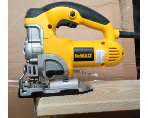 Лобзик DEWALT DW 331 K