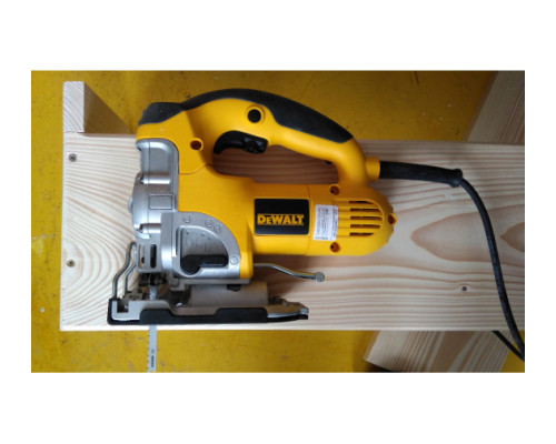 Лобзик DEWALT DW 331 K