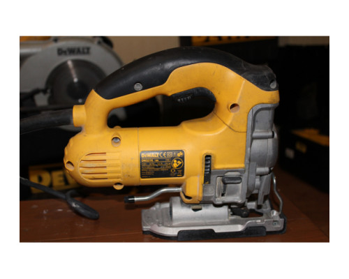 Лобзик DEWALT DW 331 K