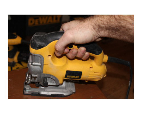 Лобзик DEWALT DW 331 K