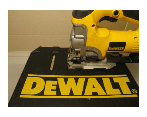 Лобзик DEWALT DW 331 K