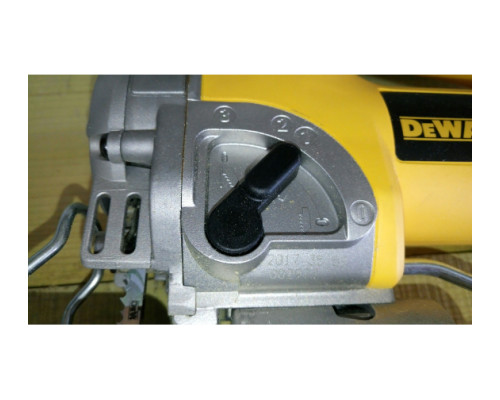 Лобзик DEWALT DW 331 K