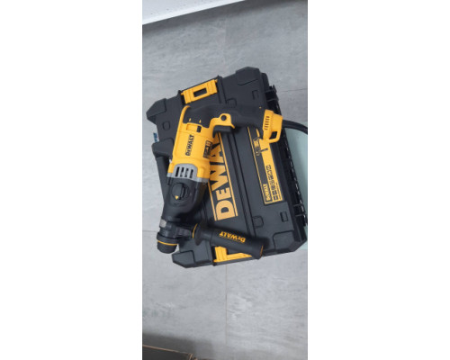 Перфоратор DEWALT D 25143 K