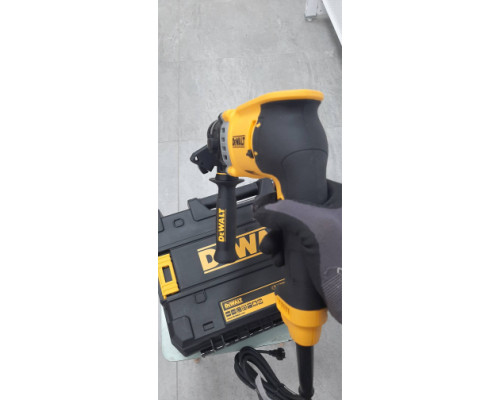 Перфоратор DEWALT D 25143 K