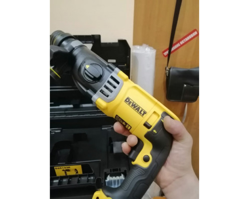 Перфоратор DEWALT D 25143 K