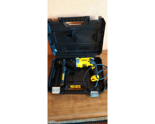 Перфоратор DEWALT D 25143 K