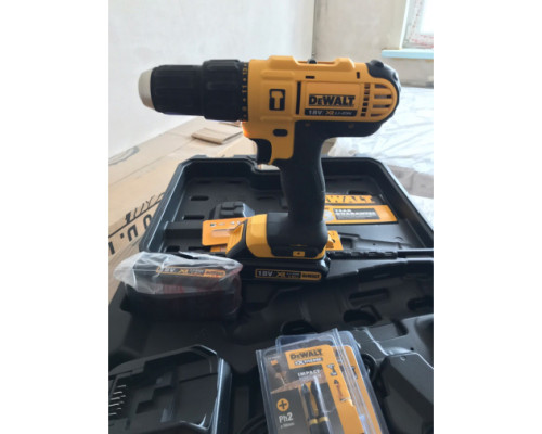 Ударная дрель-шуруповерт DEWALT DCD776S2