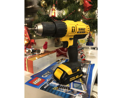 Ударная дрель-шуруповерт DEWALT DCD776S2