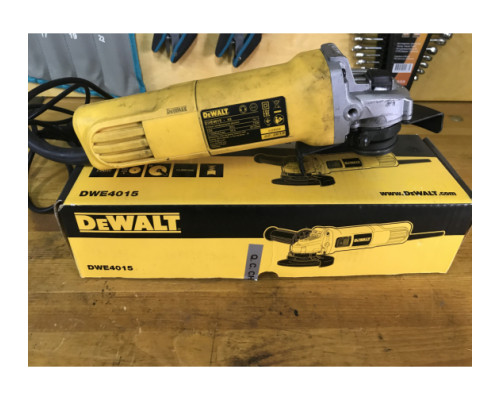 Угловая шлифмашина DEWALT DWE4015