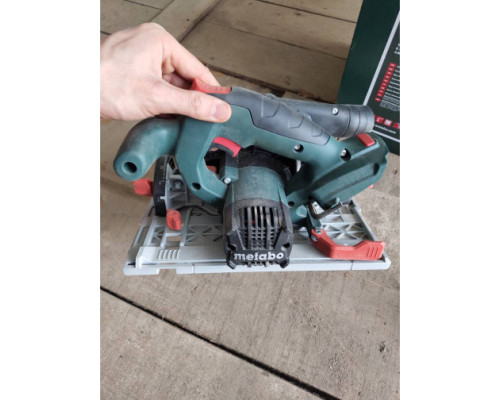 Аккумуляторная дисковая пила Metabo KS 18 LTX 57 + 1 Li-Powerх 4 Ач + ЗУ ASC30-36 T03480