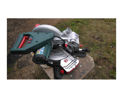 Торцовочная пила Metabo KS 216 M Lasercut 619216000