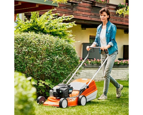 Несамоходная бензиновая газонокосилка STIHL RM 248.1