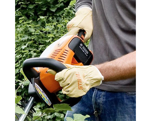 Аккумуляторные мотоножницы STIHL AKKU Compact HSA 56 SET акб АК10 + зу AL101