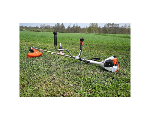 Мотокоса STIHL FS 56, сдвоенный наплечный ремень, косильная головка AUTOCUT 25-2